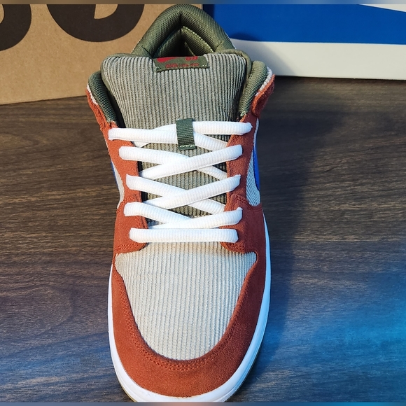 Nike SB Dunk Low 'Dusty Peach' Corduroy Size 10 - Picture 8 of 16